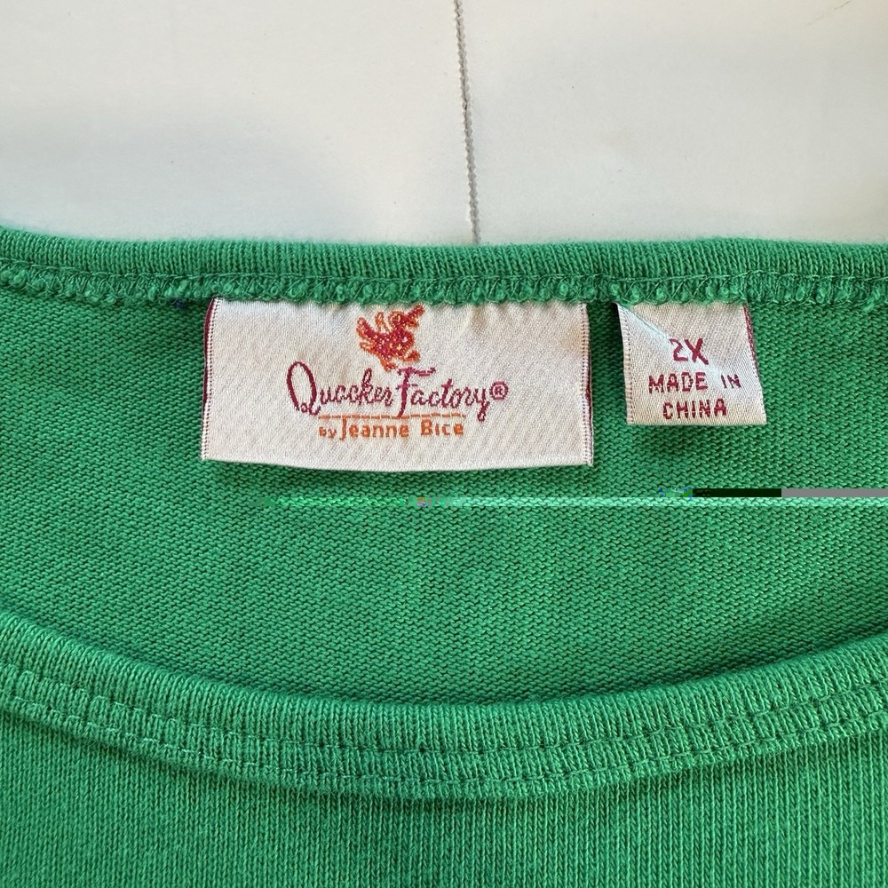 Quacker Factory Green Floral Embroidery Ladybug Dangle Knit Top Size 2X - Picture 11 of 12